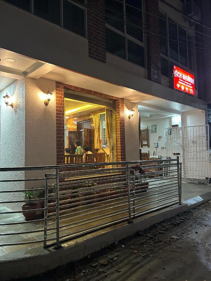 Hotel Balgopal カトマンズ エクステリア 写真